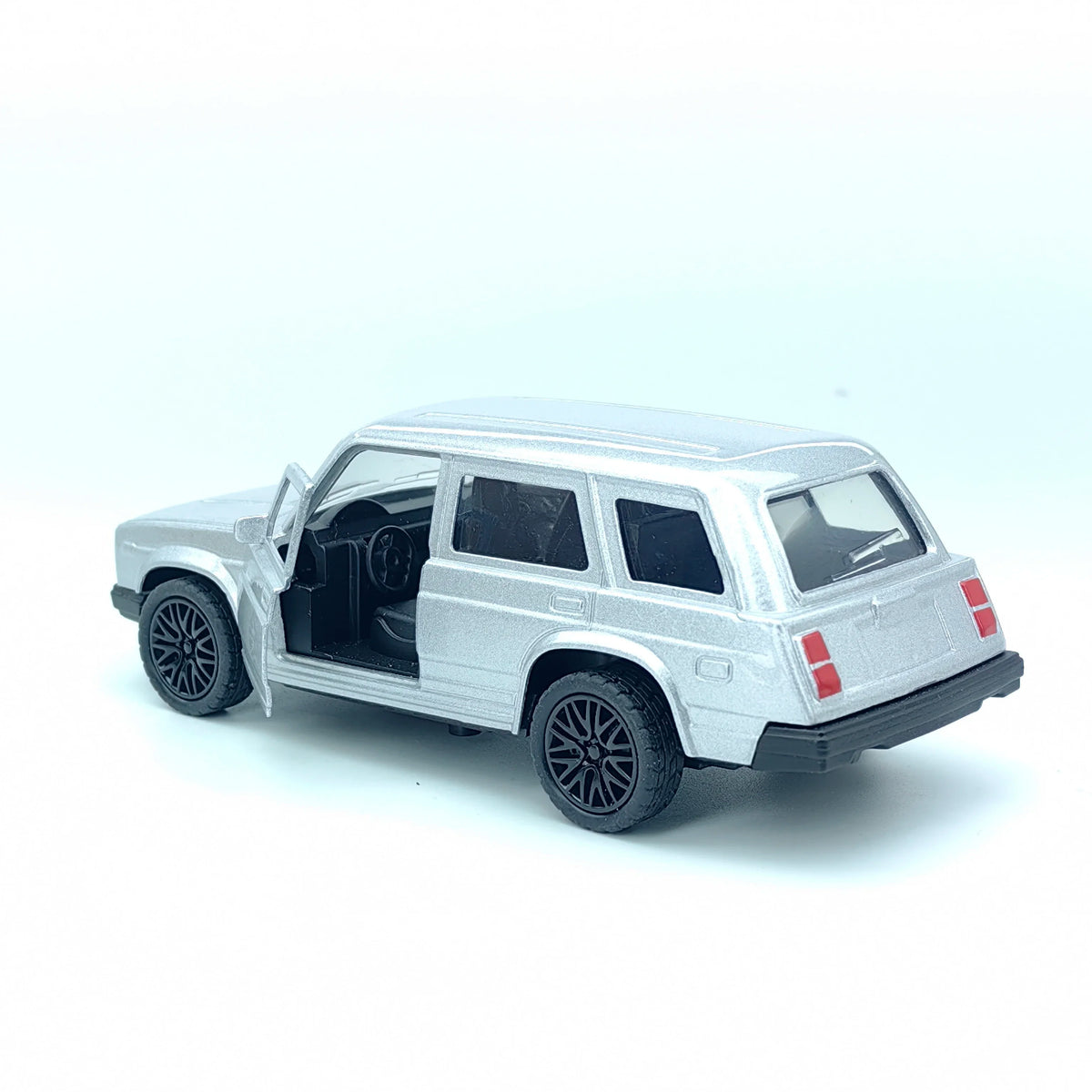 Boys Alloy Toy Car Model Children Pull-back Realistic Sports Car Racing Car Toy for Kids Play Vehicle Model
