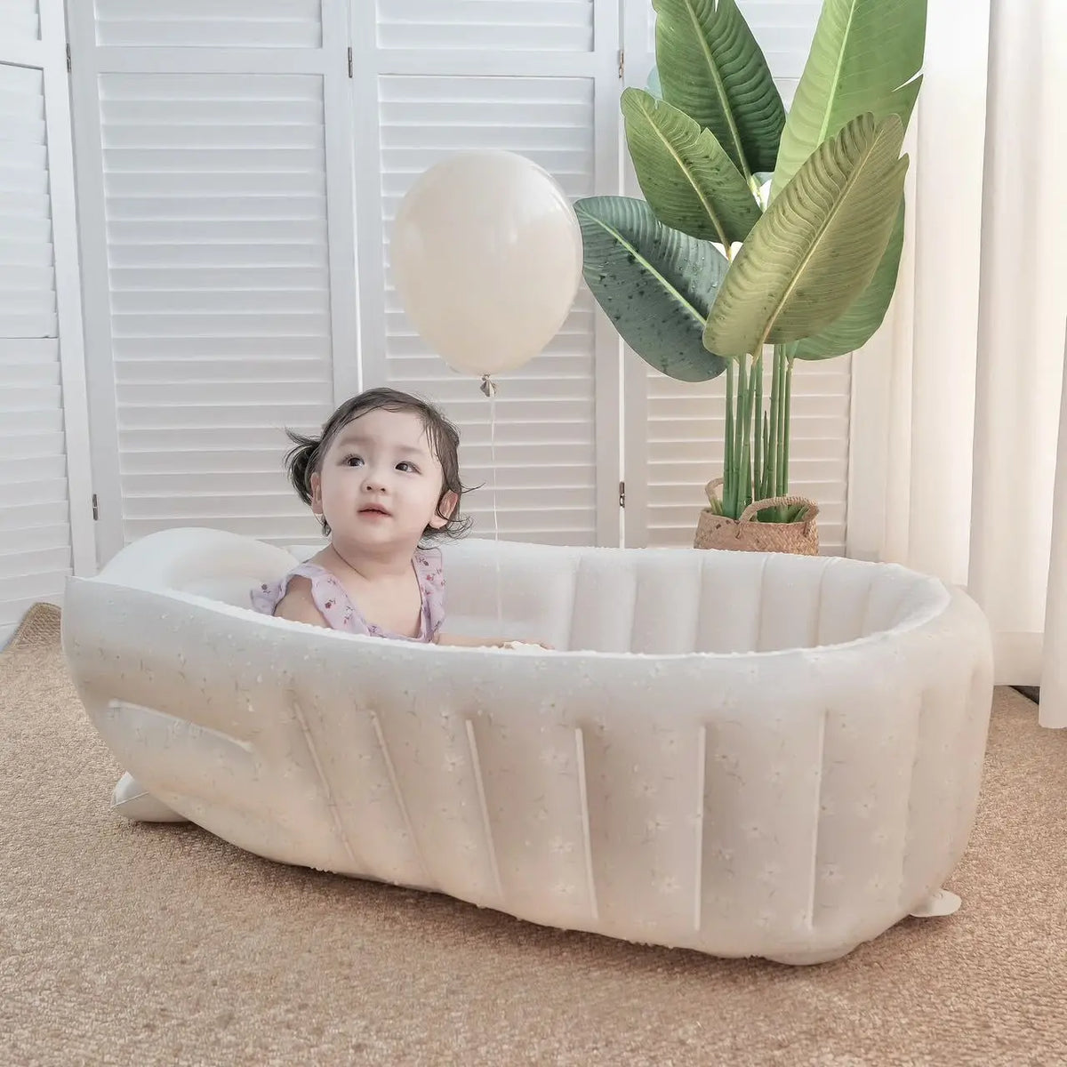 Ins Style Baby Inflatable Bathtub, Infant Portable Bath Tub, Indoor Kids Swimming Pool, Home Children Wash Basin for Newborn