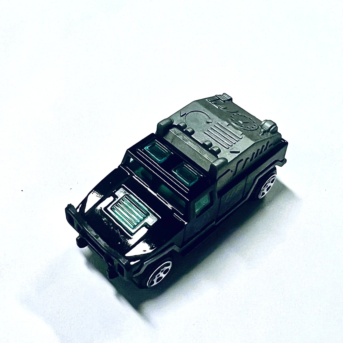 Children's alloy toy cars, sliding sports cars, racing cars, simulated car models, gifts and ornaments for kids.