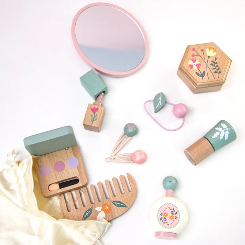 Children's simulation makeup toys, playing house, wooden girl role-playing, dressing up, gift, makeup bag set