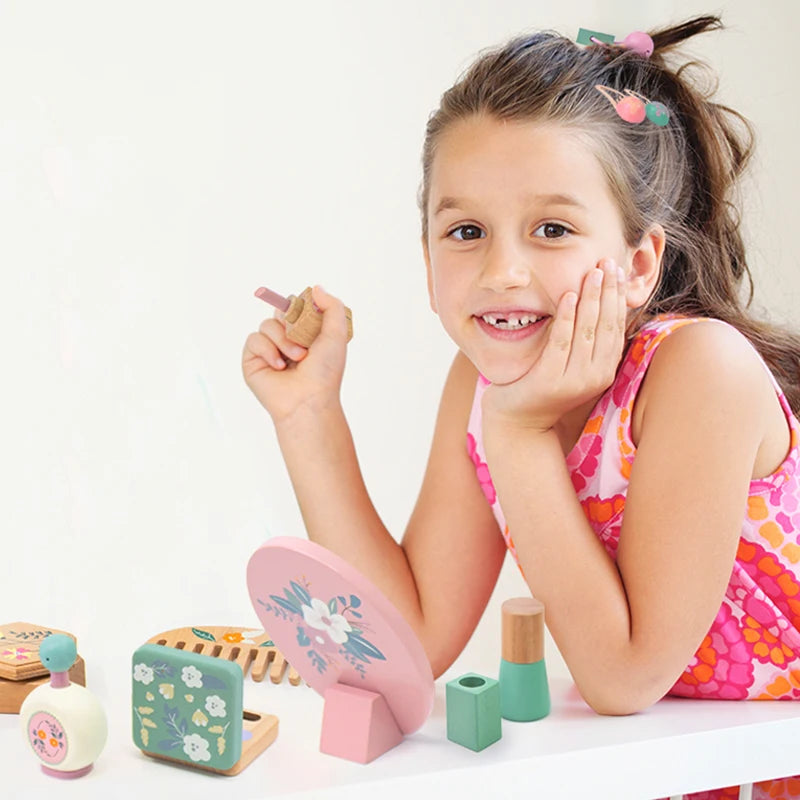 Children's simulation makeup toys, playing house, wooden girl role-playing, dressing up, gift, makeup bag set