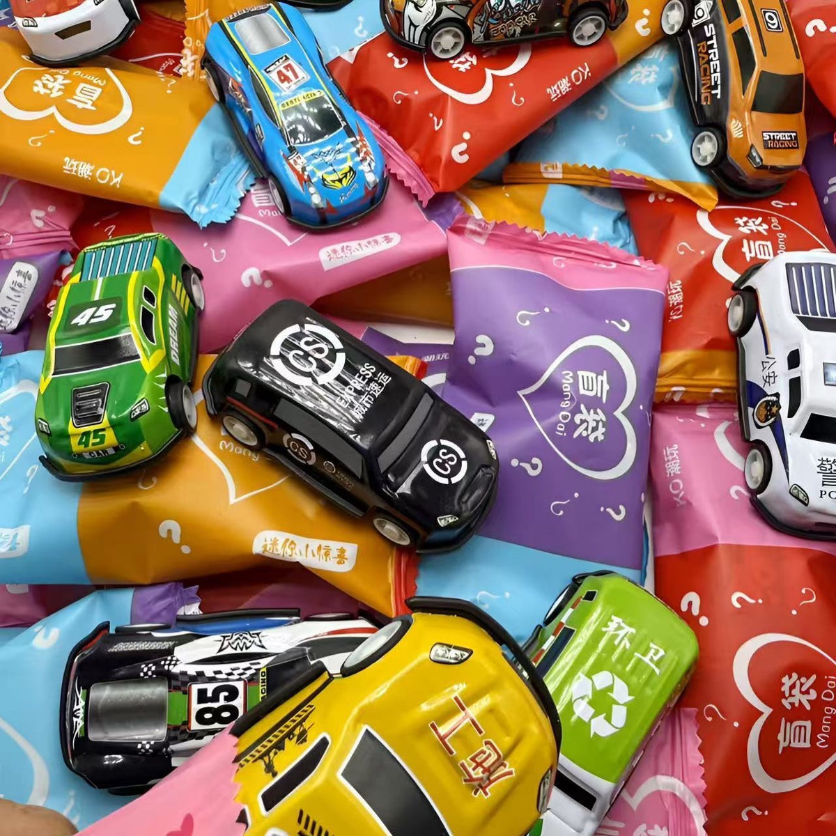 Alloy car metal back force car children boy wholesale toy car tin car generation car model simulation - image 4